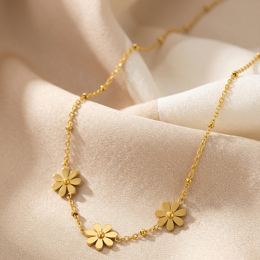 Daisy Flower Necklace || Anti tarnish || 18k gold pleated || Rakhi Gift for Sister