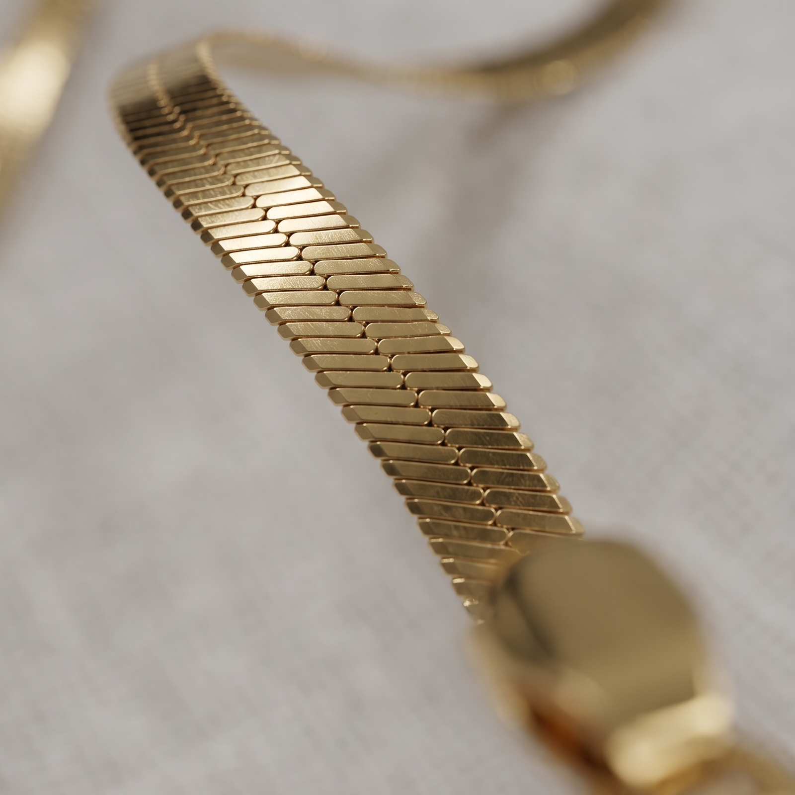 Signature Anti-Tarnish Herringbone Chain | 18K Gold Plated Waterproof Snake Chain Necklace