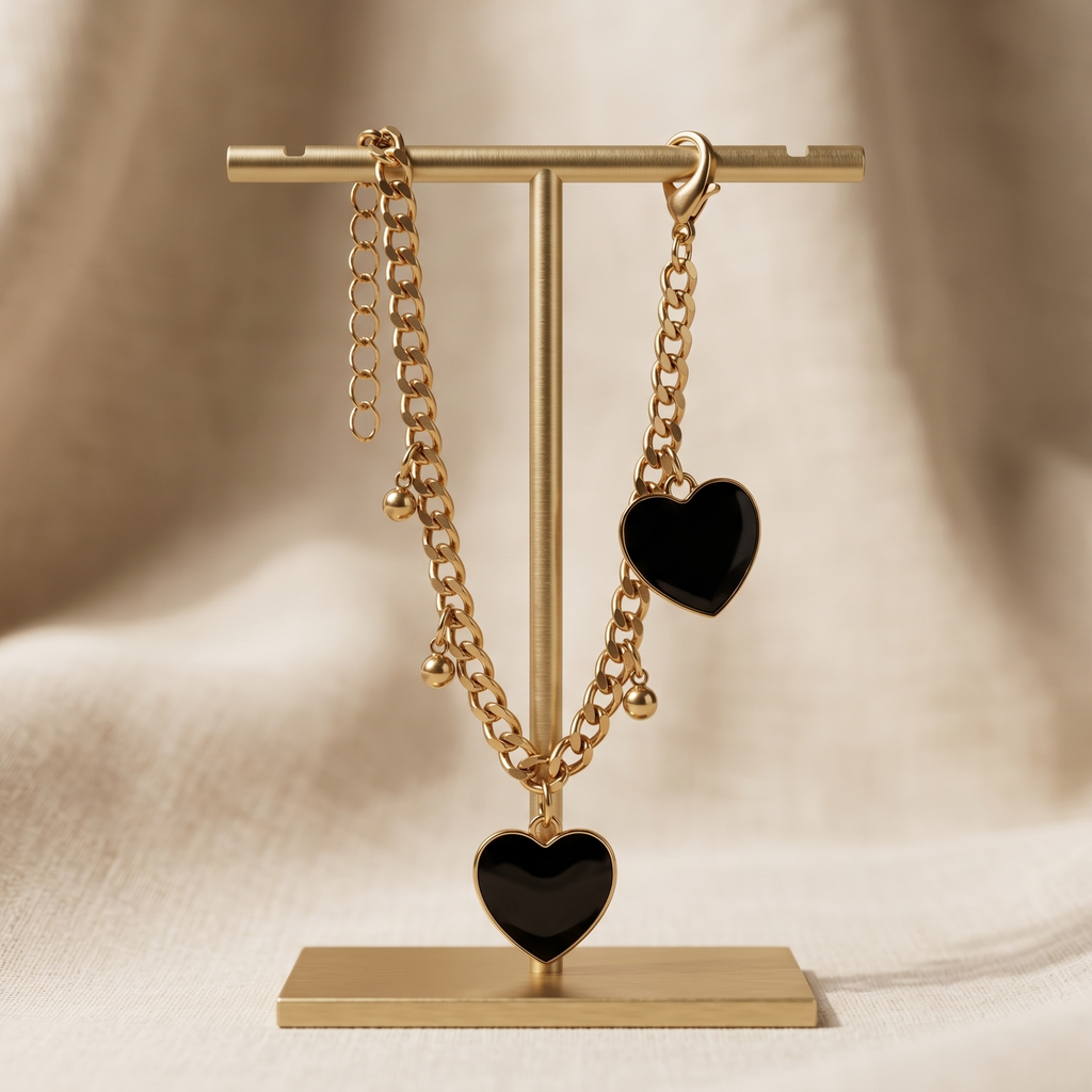 Midnight Love Heart Charm Bracelet – 18K Gold Plated Curb Chain