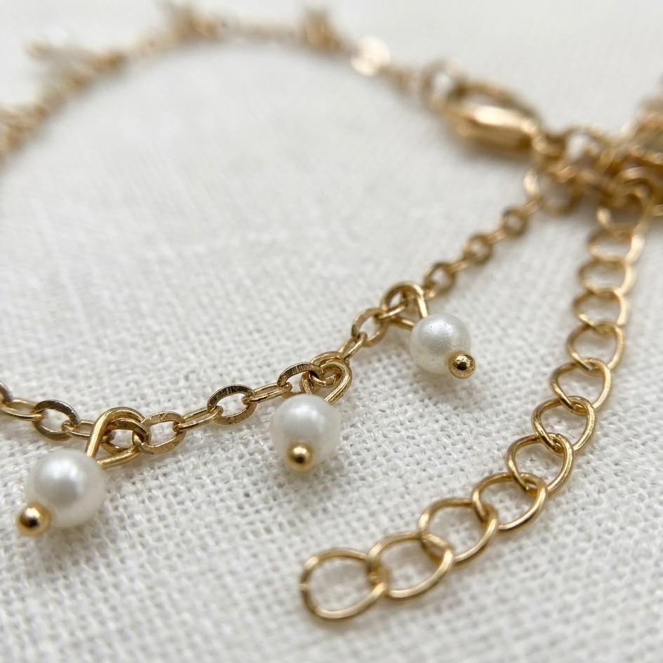 Dainty Pearl Station Drop Bracelet – 18K Gold Plated Jewelry
