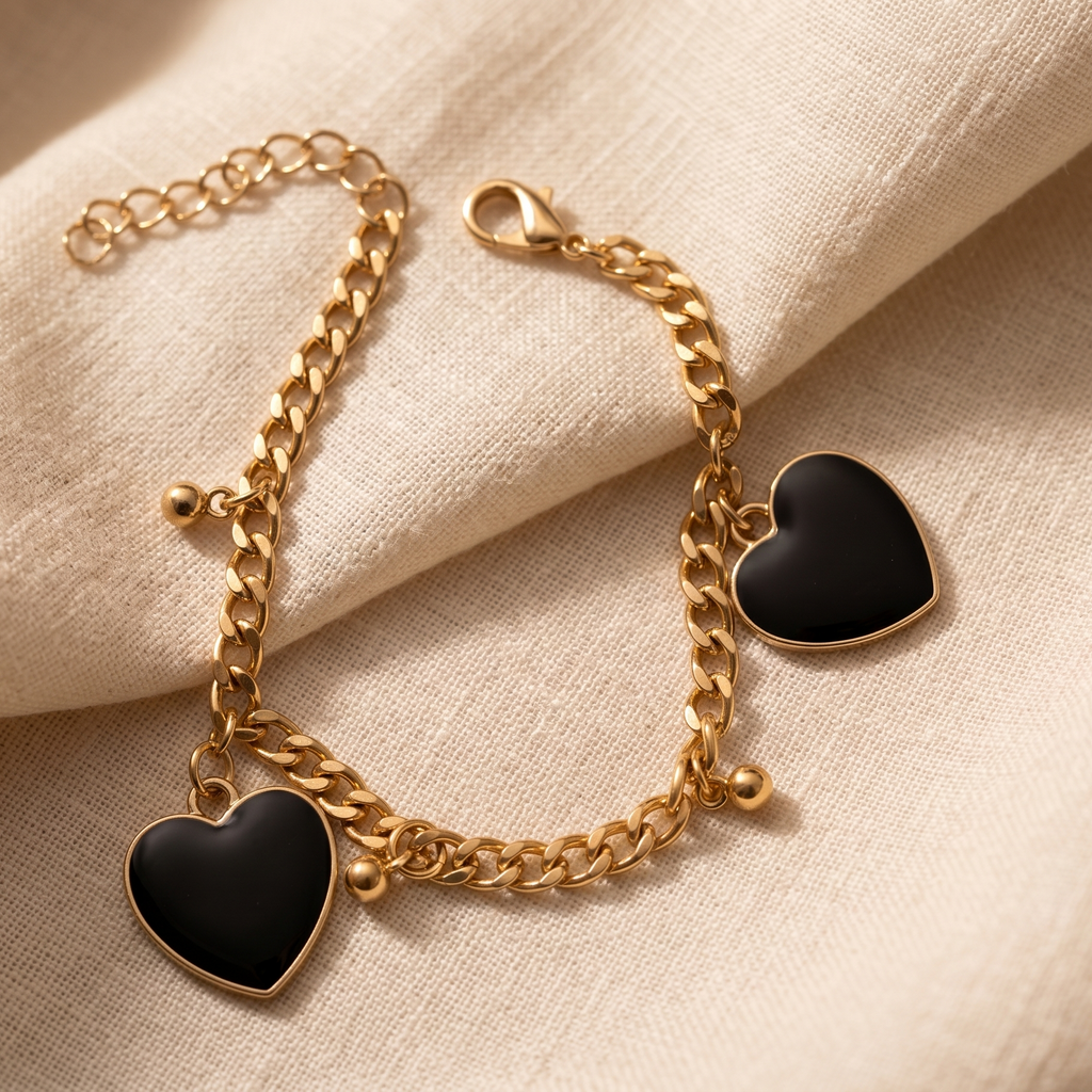 Midnight Love Heart Charm Bracelet – 18K Gold Plated Curb Chain