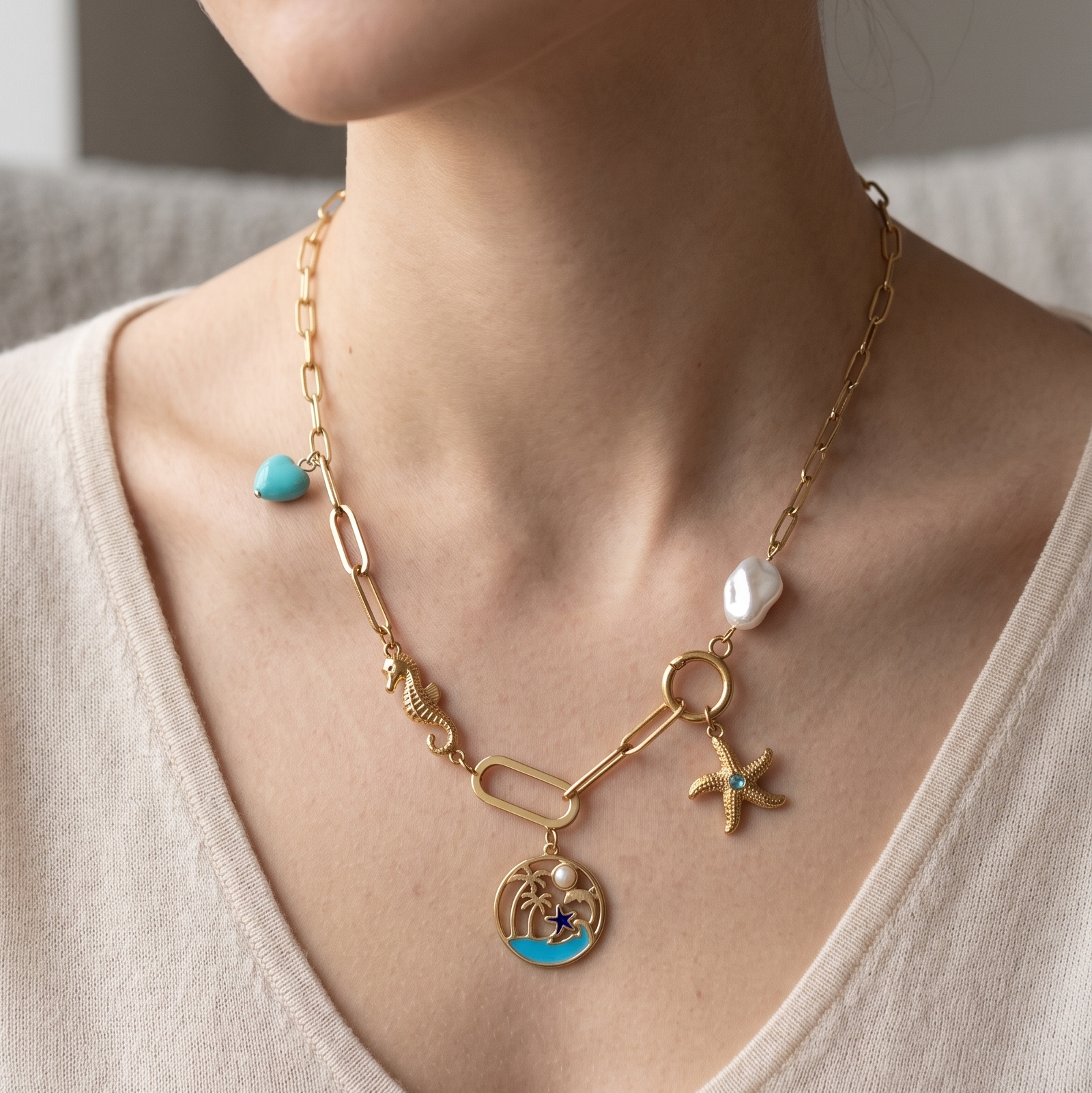 Ocean Charm Anti-Tarnish Necklace – 18k Gold Plated Waterproof Seahorse & Starfish Pendant