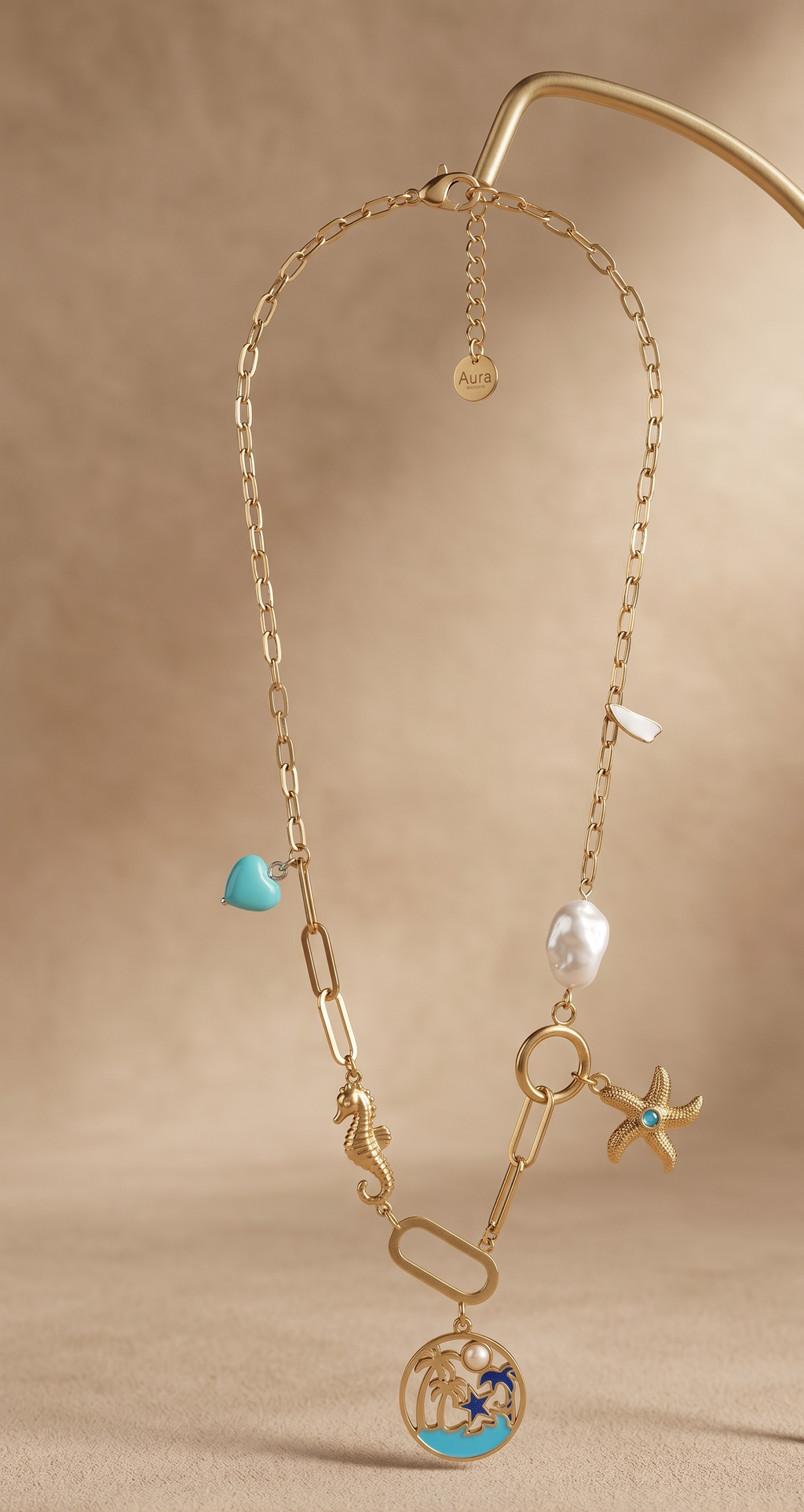 Ocean Charm Anti-Tarnish Necklace – 18k Gold Plated Waterproof Seahorse & Starfish Pendant