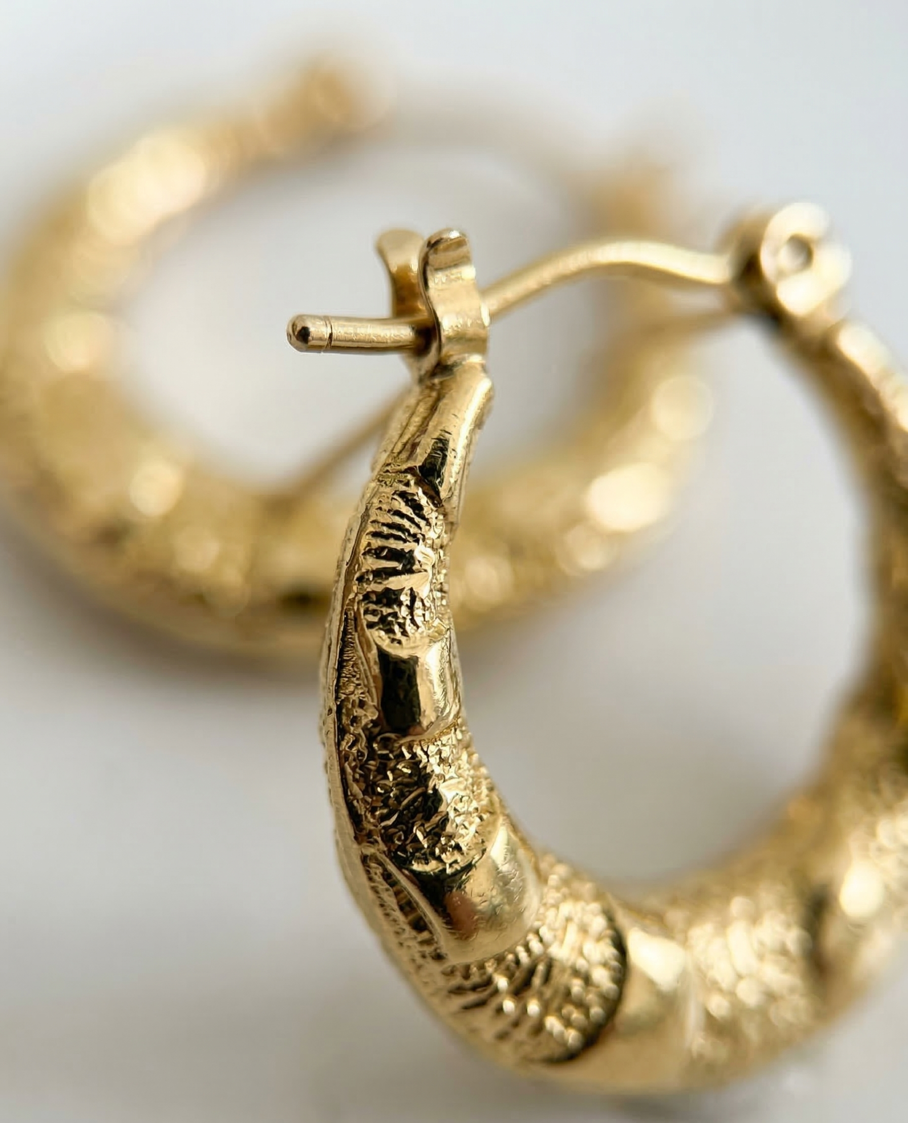 The Weaver Tapered Hoops – 18K Gold Plated Stainless Steel Anti-Tarnish Earrings