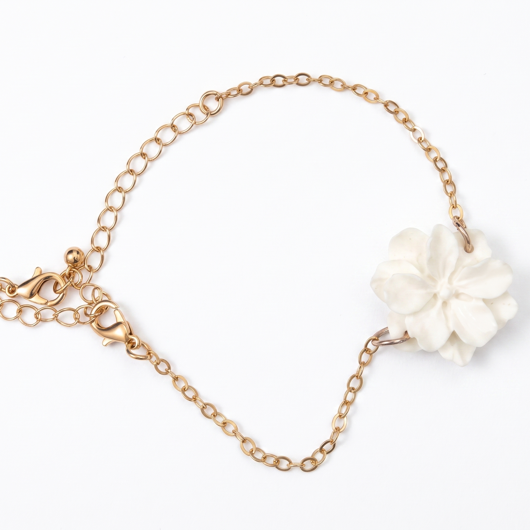 Delicate Floral Blossom Charm Bracelet – 18K Gold Plated Anti-Tarnish Jewelry
