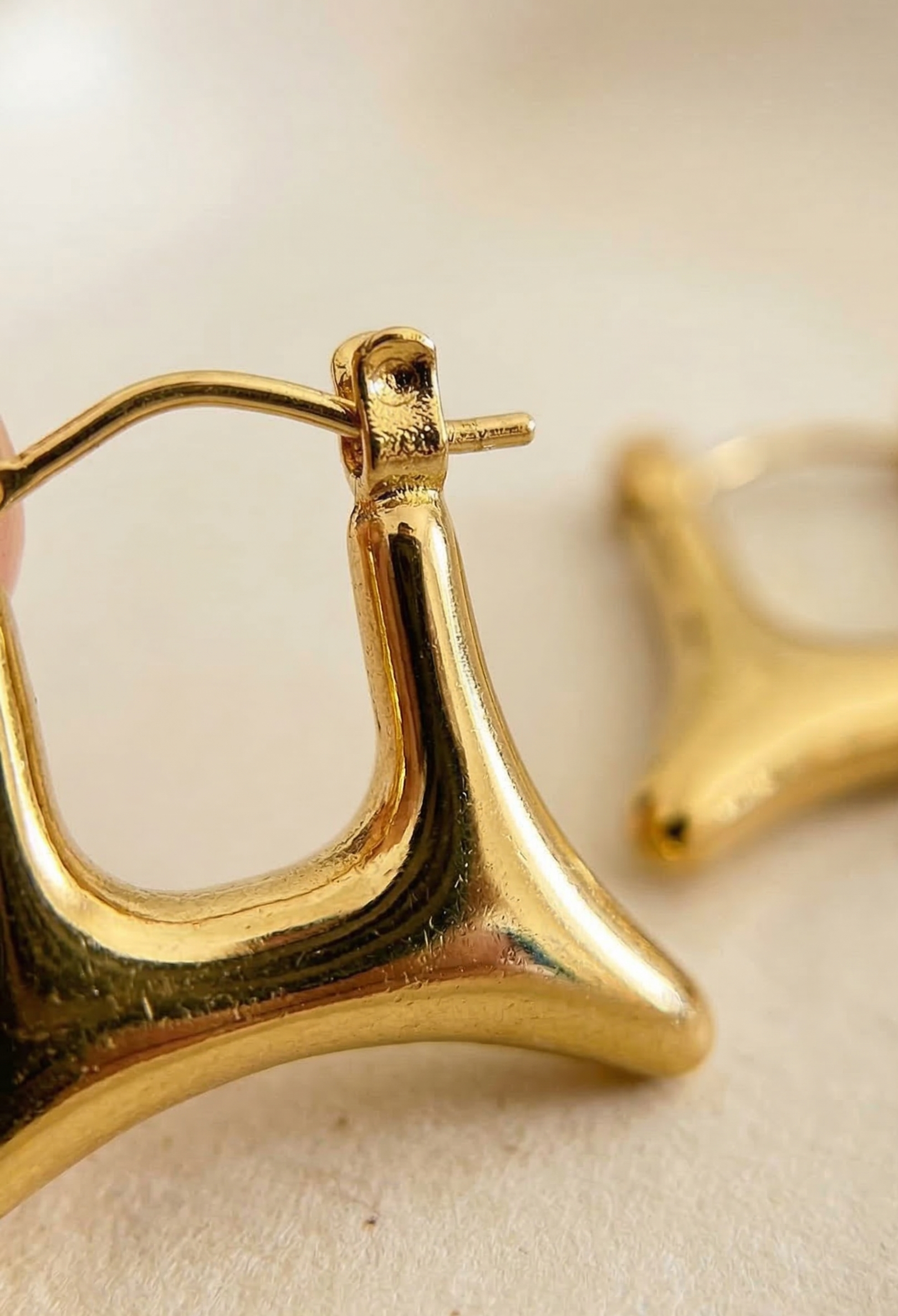 The Elara Liquid Teardrop Studs – 18K Gold Plated Stainless Steel Anti-Tarnish Earrings